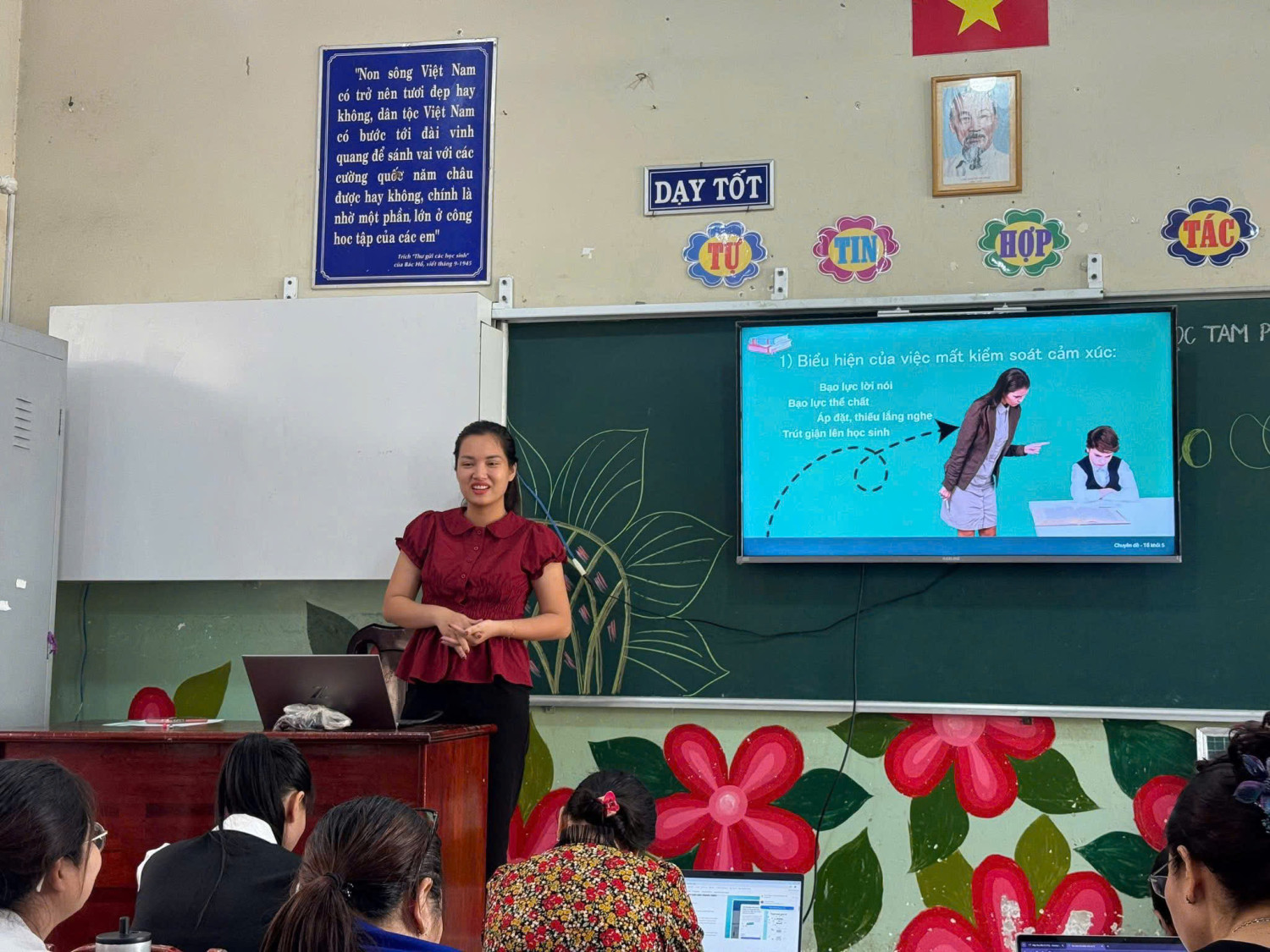 z6928690172638 78523df3bd6fefcdc4929a8aed85d978