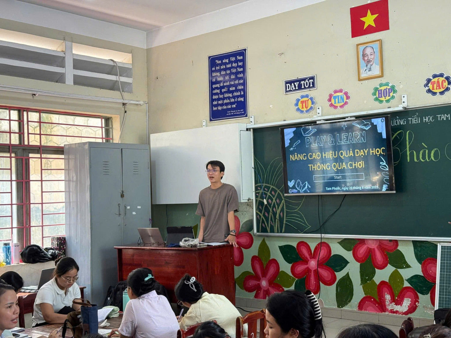 z6928690433566 62b42affb4c00ad80caac73ebc31d777