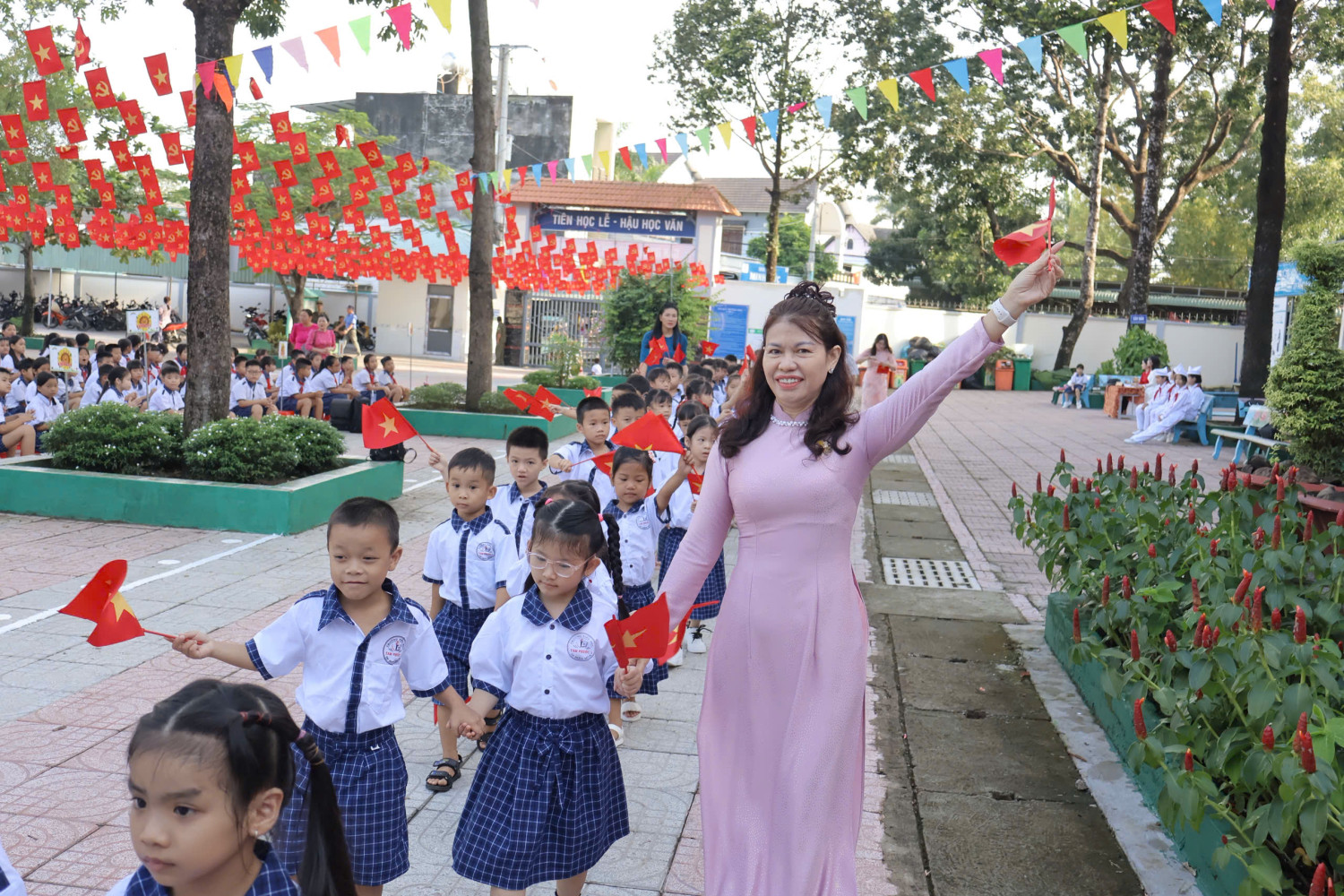 z6981095676396 aaf8c0fdd3f00427e8d09b9f236e46eb