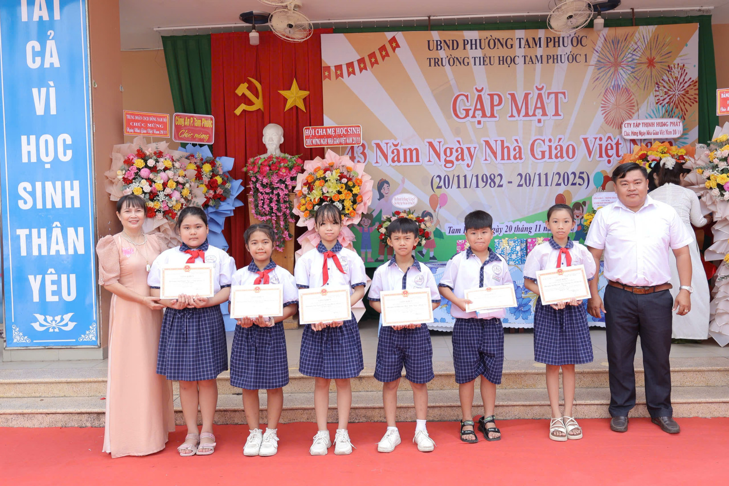 1030305553478979615 (2)