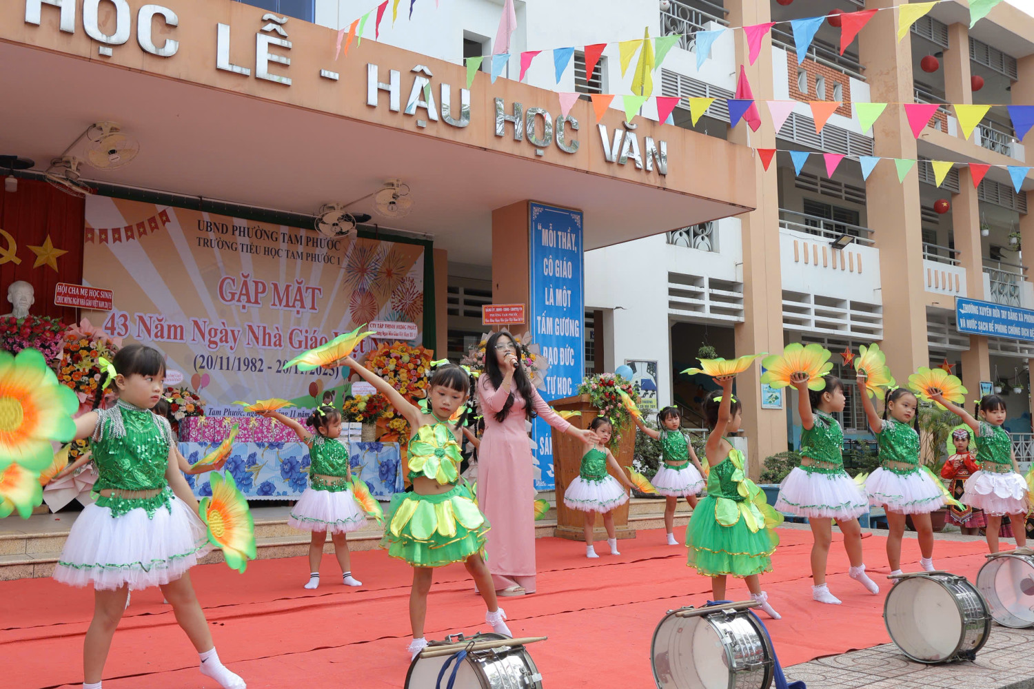 1175693331085723313 (2)