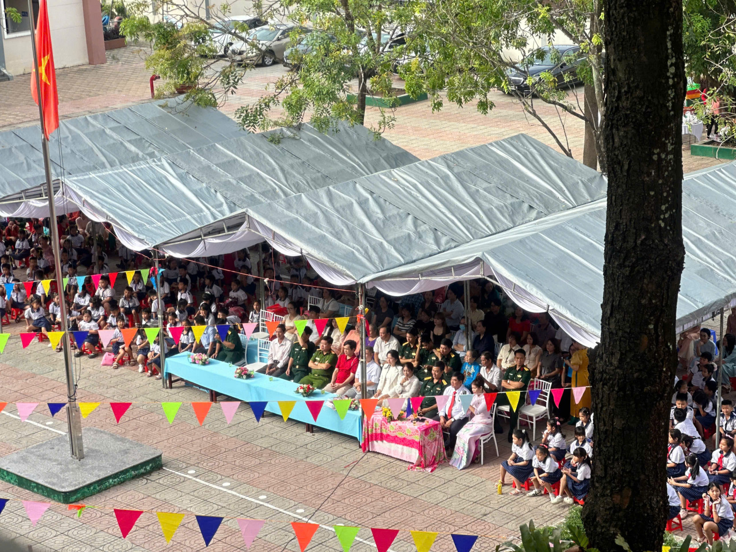 81ab73b3955a1904404b